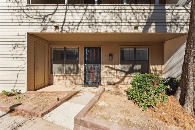 Photo 3 — 11120 N Stratford Drive 130, Oklahoma City, OK 73120