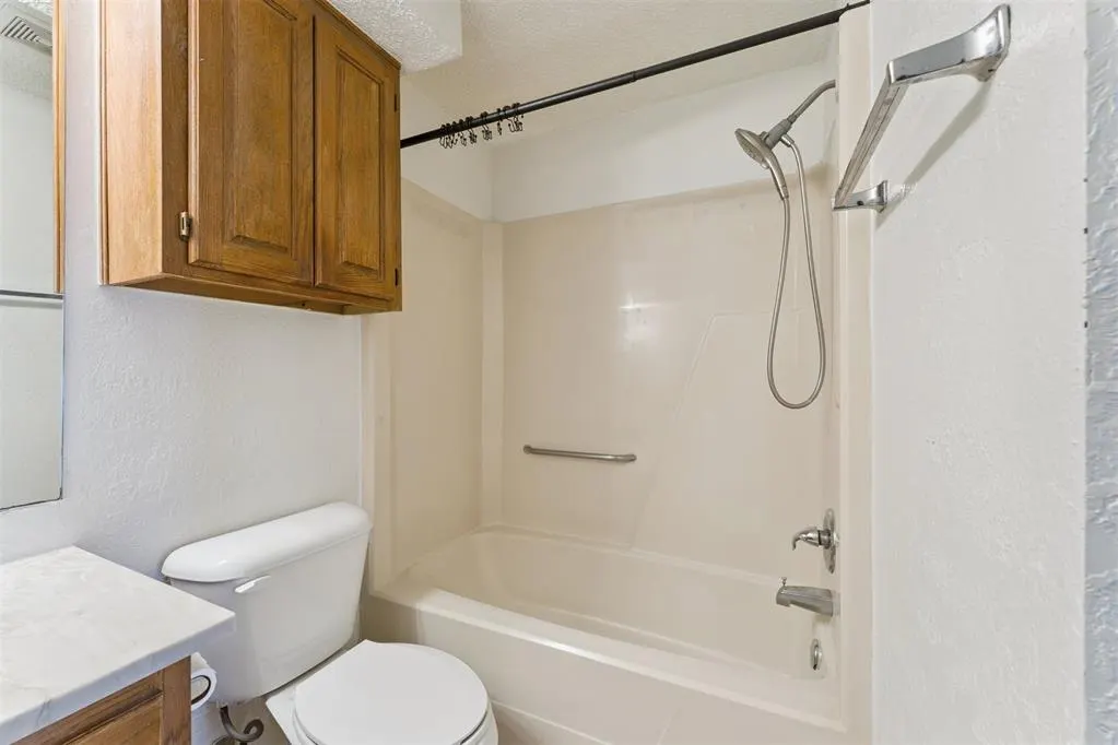 Photo 22 — 11120 N Stratford Drive 130, Oklahoma City, OK 73120