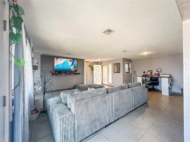 Photo 6 — 705 S 28th Street, Clinton, OK 73601