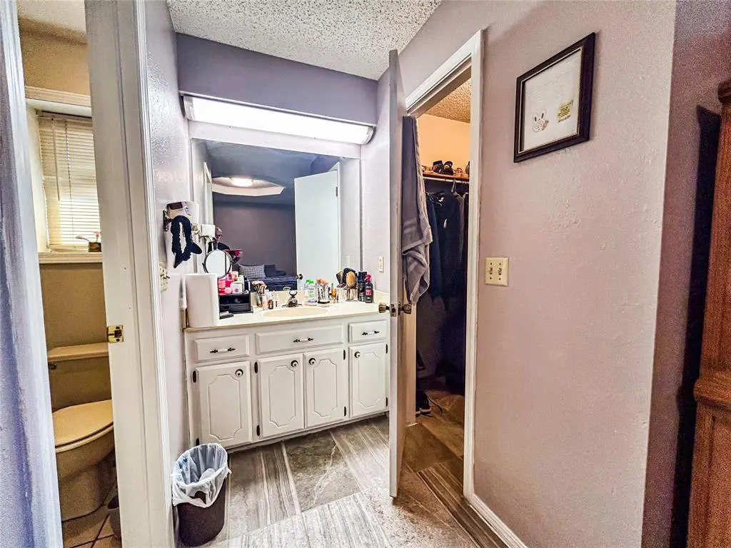 Photo 21 — 705 S 28th Street, Clinton, OK 73601