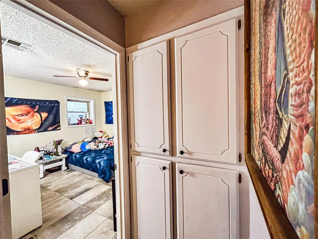 Photo 24 — 705 S 28th Street, Clinton, OK 73601
