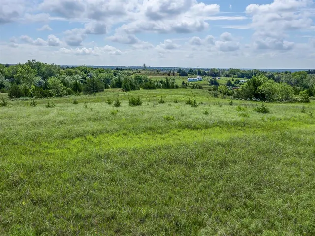 Photo 4 — 2506 Cherokee Lane, Meridian, OK 73044