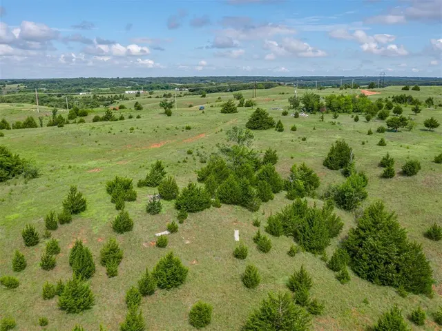 Photo 8 — 2506 Cherokee Lane, Meridian, OK 73044