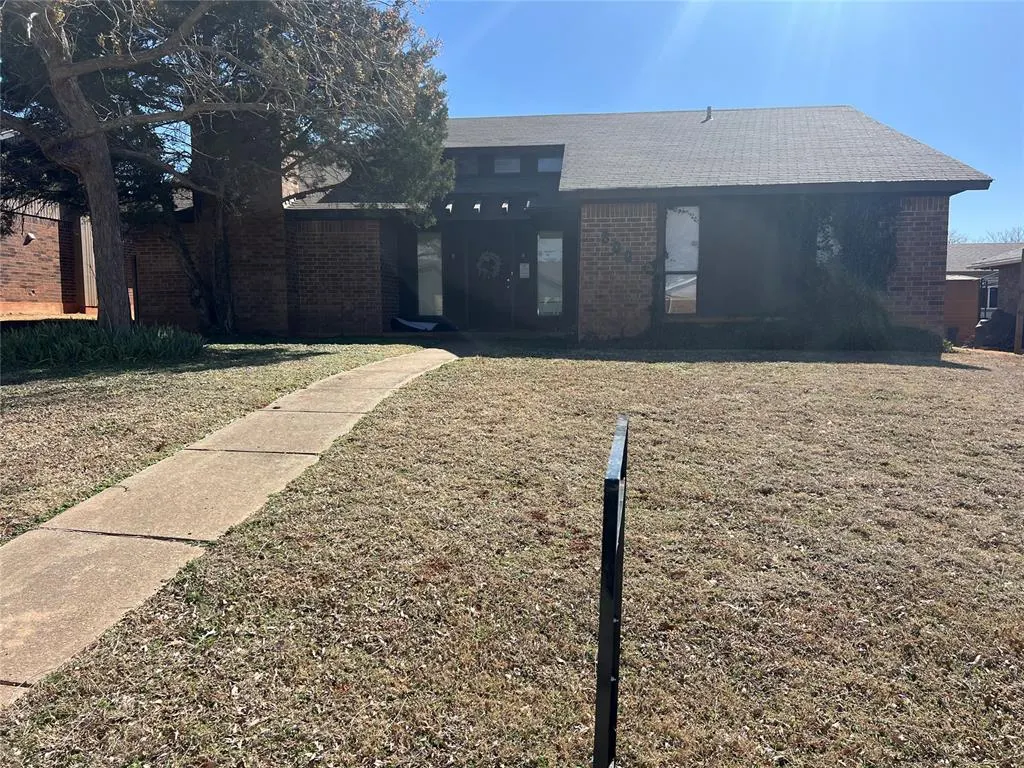 Photo 2 — 800 NW 138th Street, Edmond, OK 73013