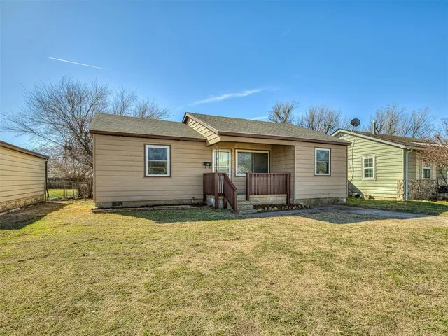 Photo 3 — 6910 NW 53rd Street, Bethany, OK 73008