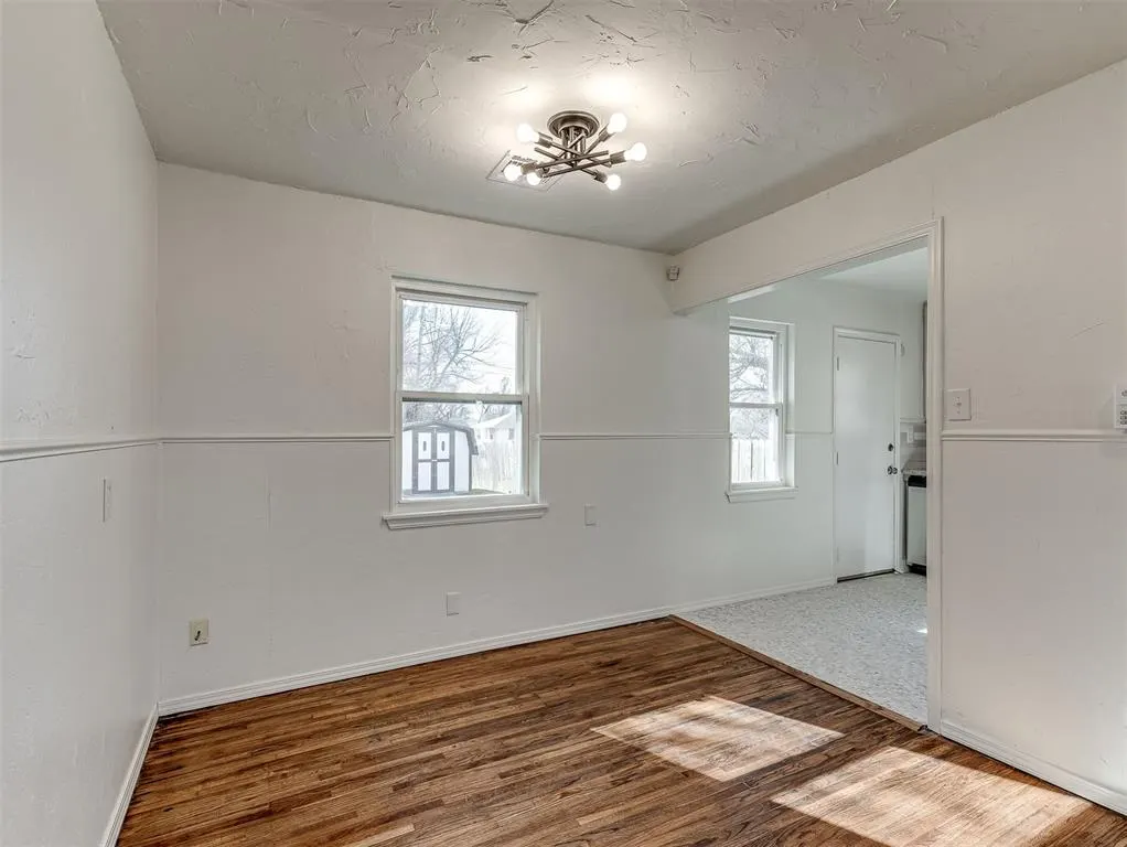 Photo 10 — 6910 NW 53rd Street, Bethany, OK 73008