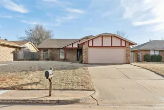 Sold home at 2708 Greenfield Drive