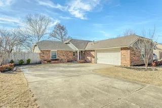 Sold home at 214 Crest Place