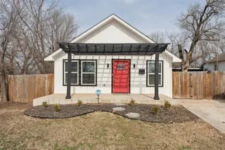Sold home at 723 SE 22nd Street
