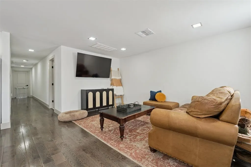 Photo 6 — 723 SE 22nd Street, Oklahoma City, OK 73129