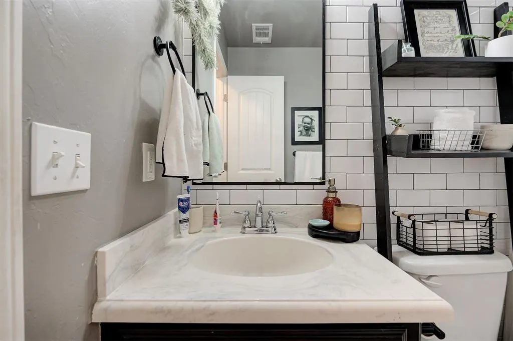 Photo 32 — 9541 SW 27th Street, Oklahoma City, OK 73128