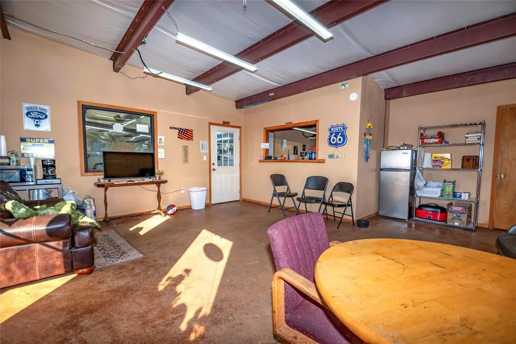 Photo 19 — 1102 E 1st Street, Chandler, OK 74834