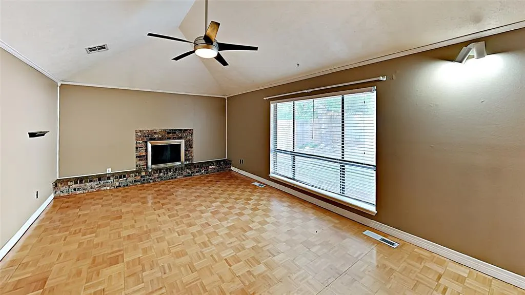 Photo 3 — 9816 LANCET Lane, The Village, OK 73120