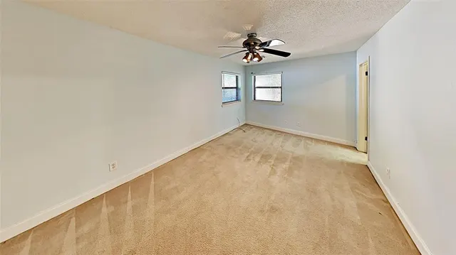 Photo 6 — 9816 LANCET Lane, The Village, OK 73120