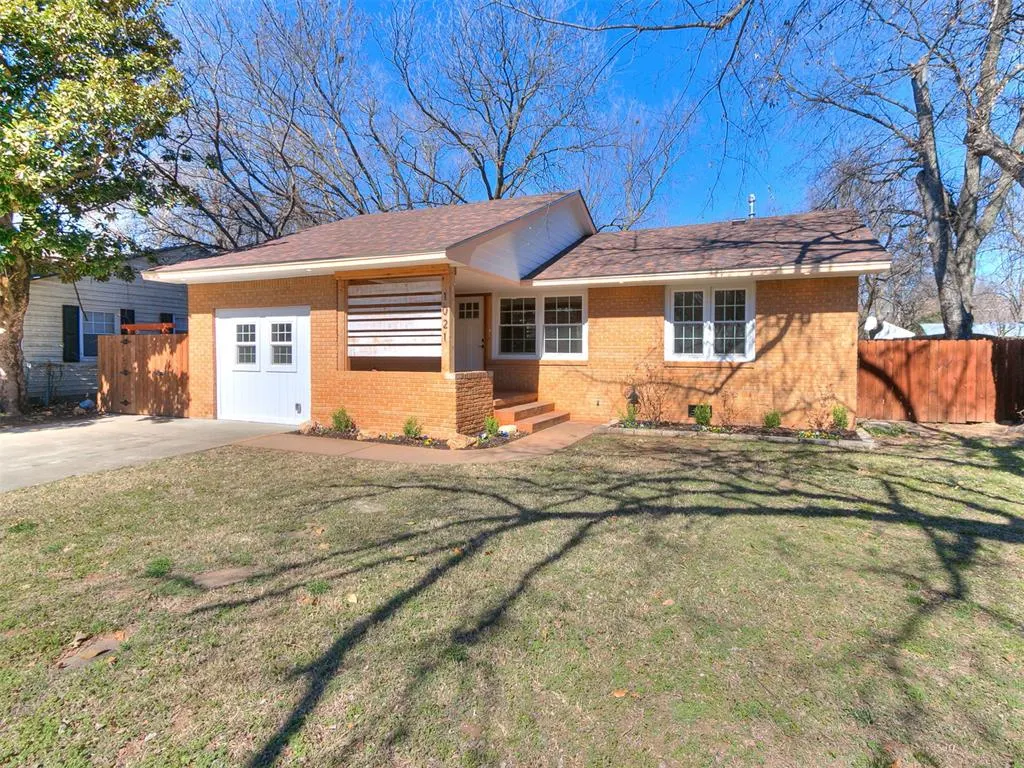 Photo 2 — 1021 W Apache Street, Norman, OK 73069