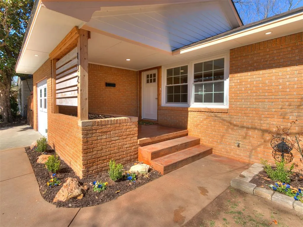 Photo 3 — 1021 W Apache Street, Norman, OK 73069