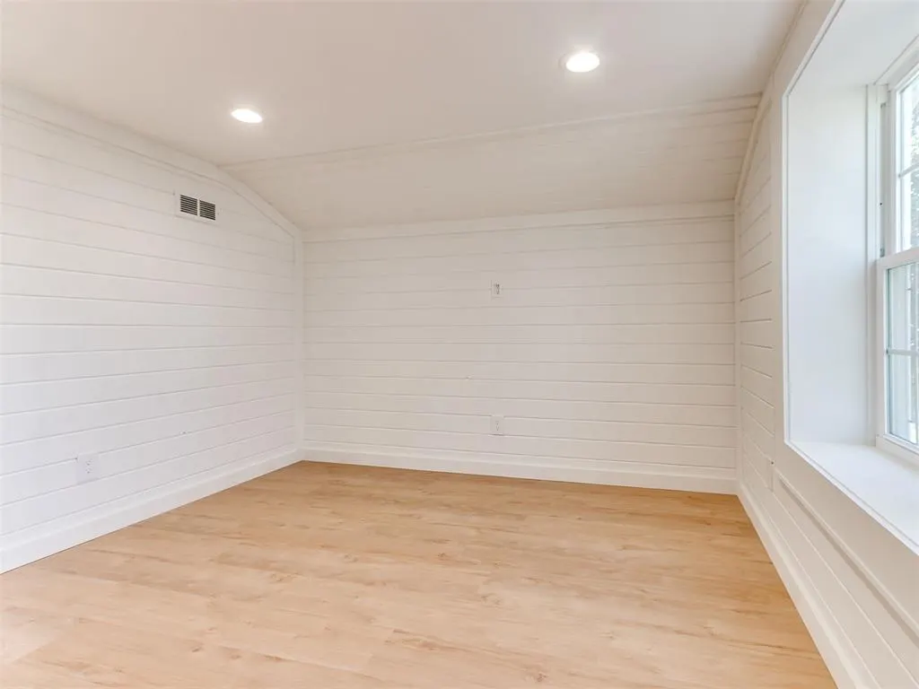 Photo 27 — 1021 W Apache Street, Norman, OK 73069