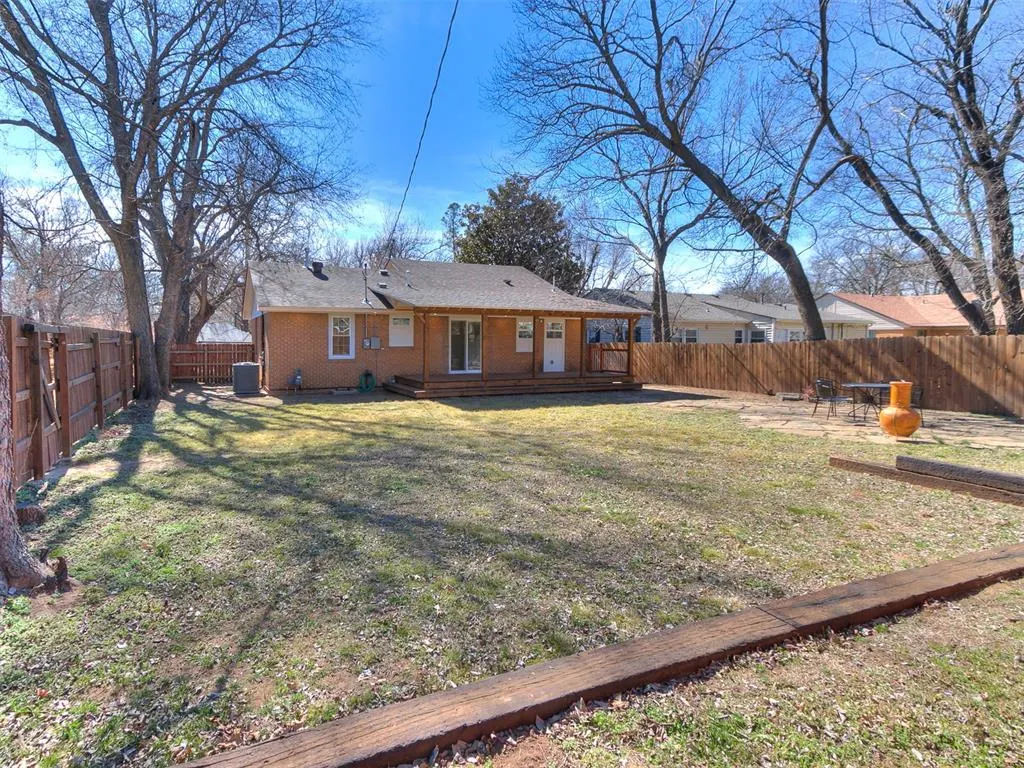Photo 34 — 1021 W Apache Street, Norman, OK 73069