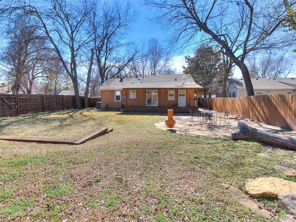 Photo 35 — 1021 W Apache Street, Norman, OK 73069
