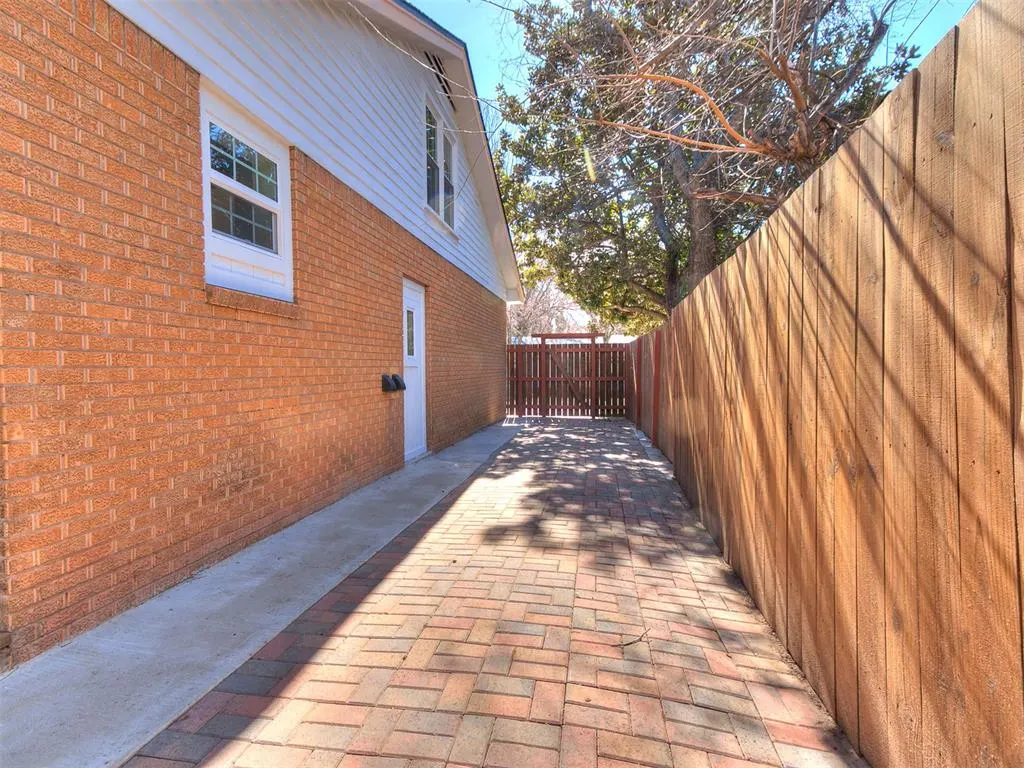 Photo 37 — 1021 W Apache Street, Norman, OK 73069