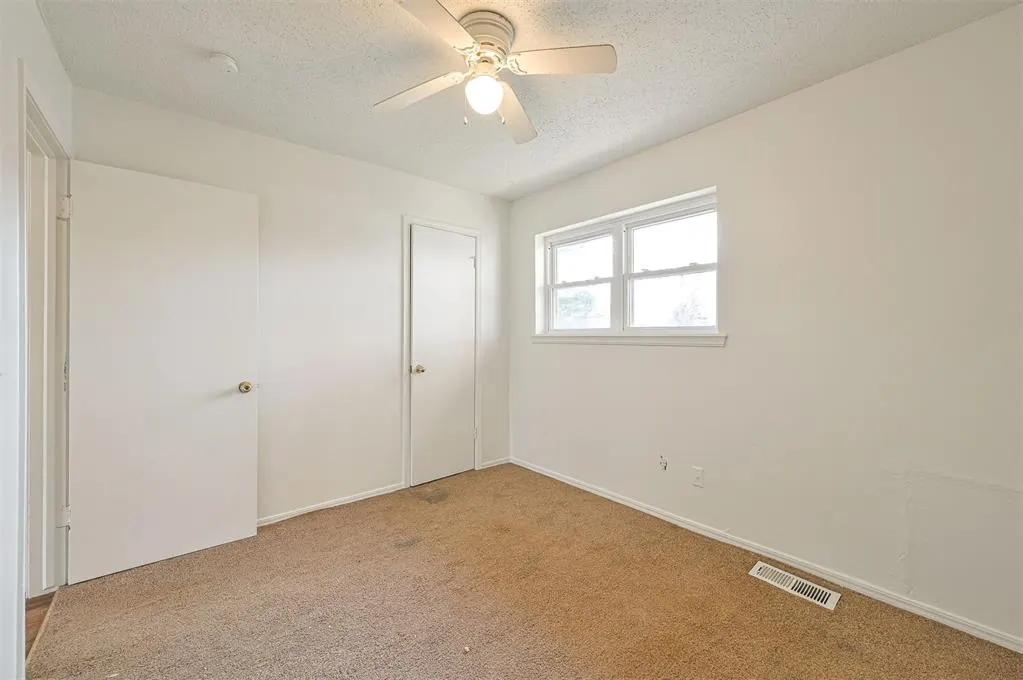 Photo 26 — 421 Meadow Lake Drive, Edmond, OK 73003