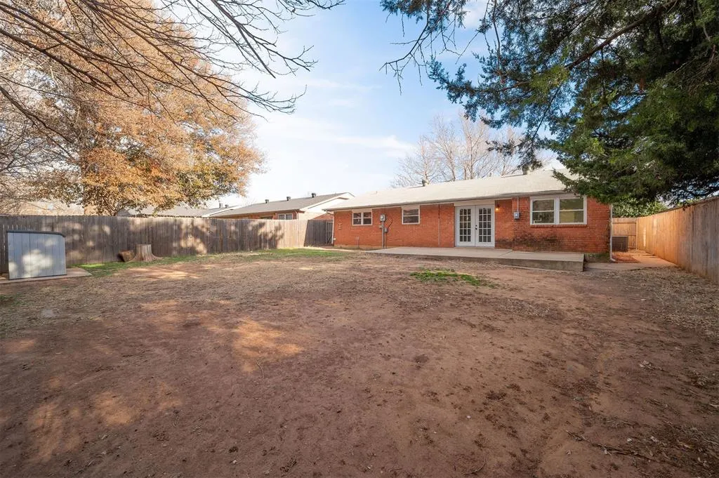 Photo 36 — 421 Meadow Lake Drive, Edmond, OK 73003