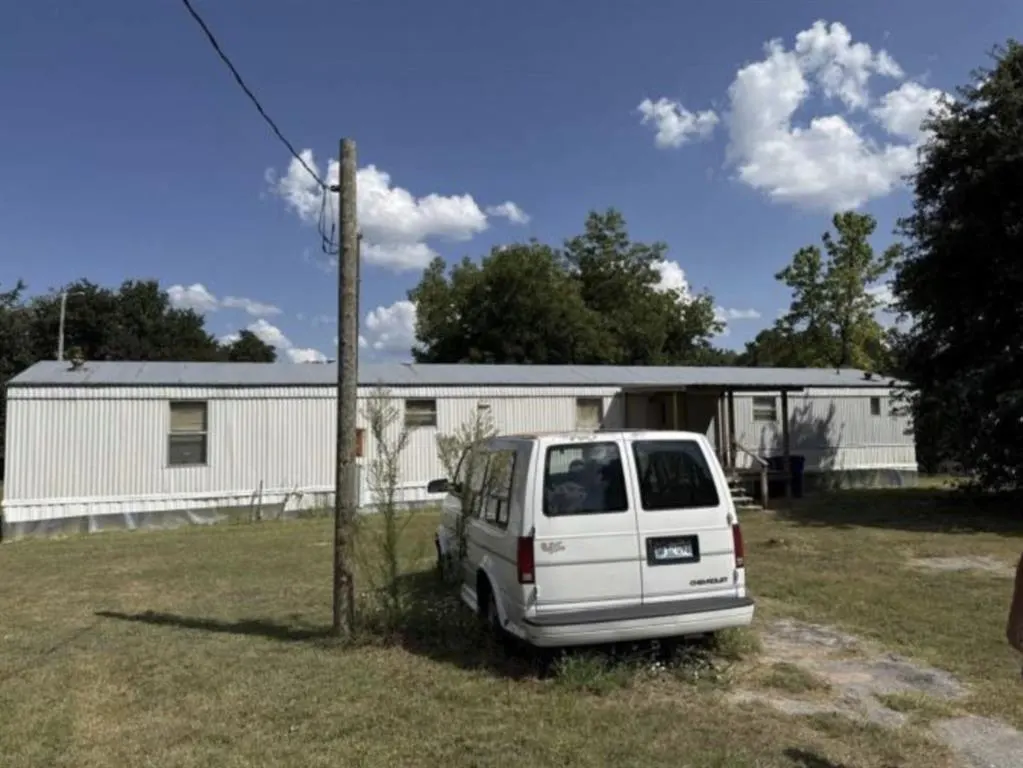 Photo 3 — 3500 N Westminster Road, Nicoma Park, OK 73084