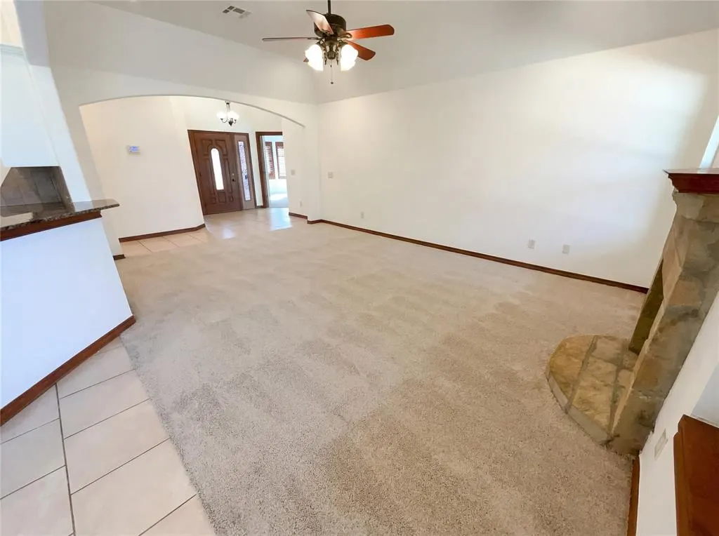 Photo 7 — 305 N Lakeside Terrace, Mustang, OK 73064