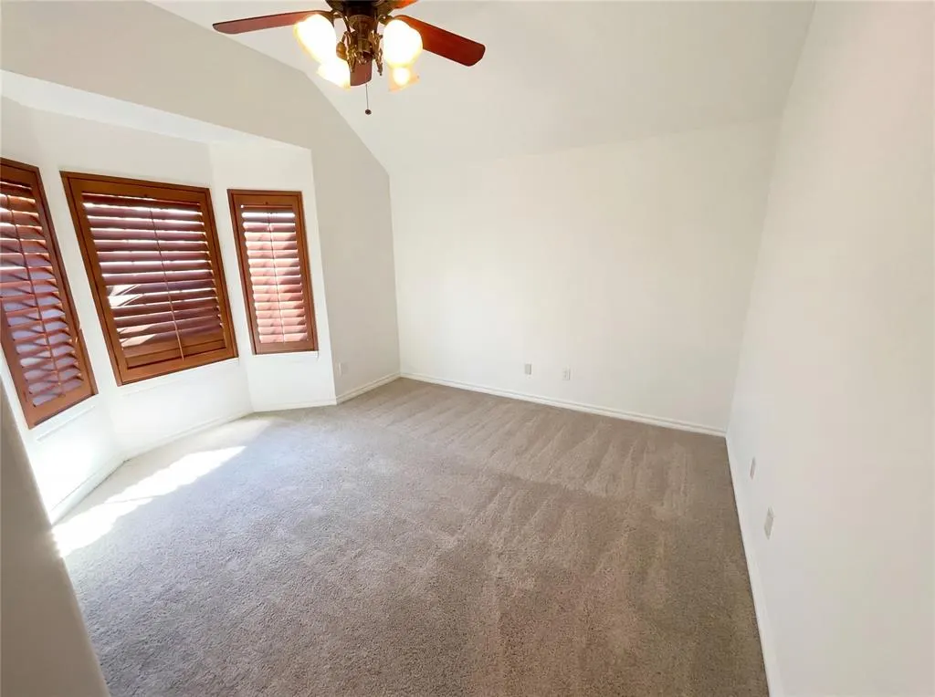 Photo 17 — 305 N Lakeside Terrace, Mustang, OK 73064