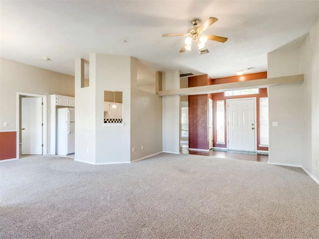 Photo 7 — 15113 Stone Meadows Drive, Oklahoma City, OK 73170