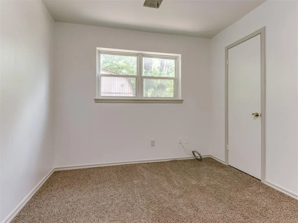Photo 19 — 616 Whispering Oak Road, Oklahoma City, OK 73127
