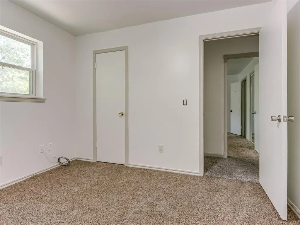 Photo 20 — 616 Whispering Oak Road, Oklahoma City, OK 73127