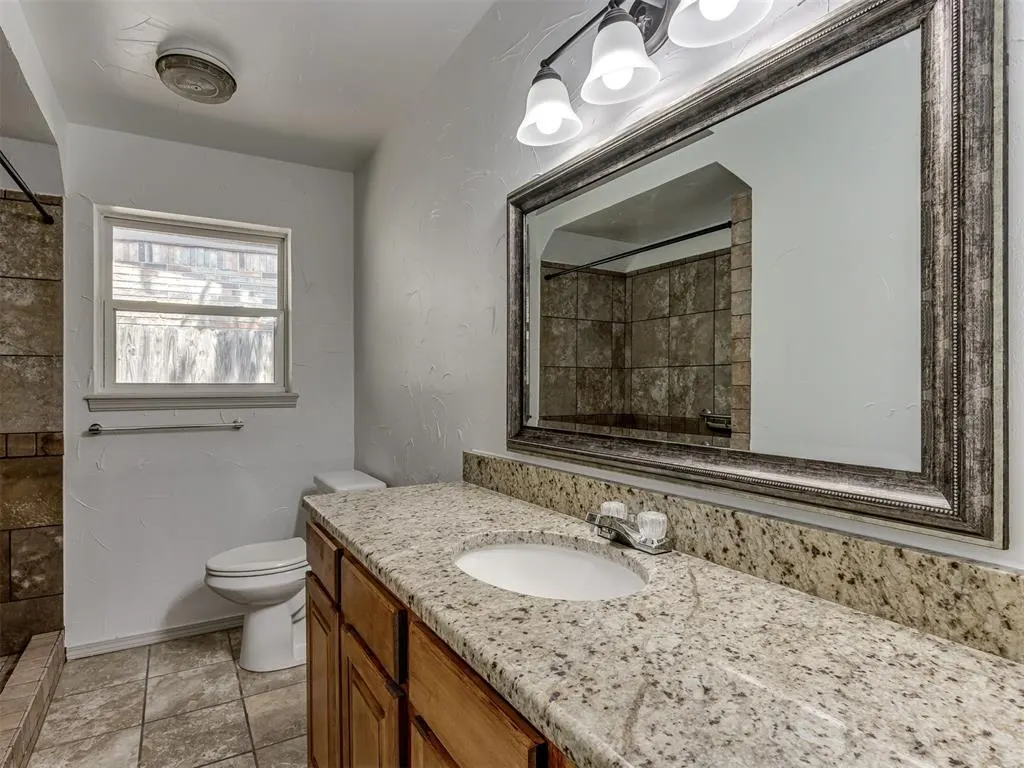 Photo 24 — 616 Whispering Oak Road, Oklahoma City, OK 73127
