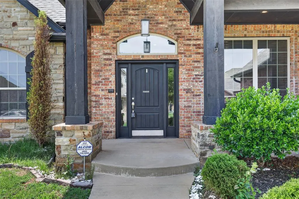 Photo 2 — 18509 Feliz Drive, Edmond, OK 73012