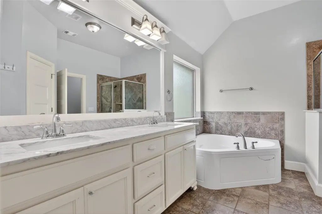 Photo 33 — 18509 Feliz Drive, Edmond, OK 73012