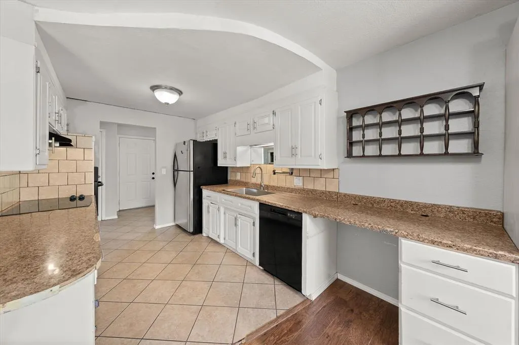 Photo 17 — 2232 Laneway Drive, Oklahoma City, OK 73159