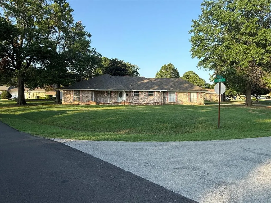 Photo 2 — 2200 Grisso Drive, Seminole, OK 74868