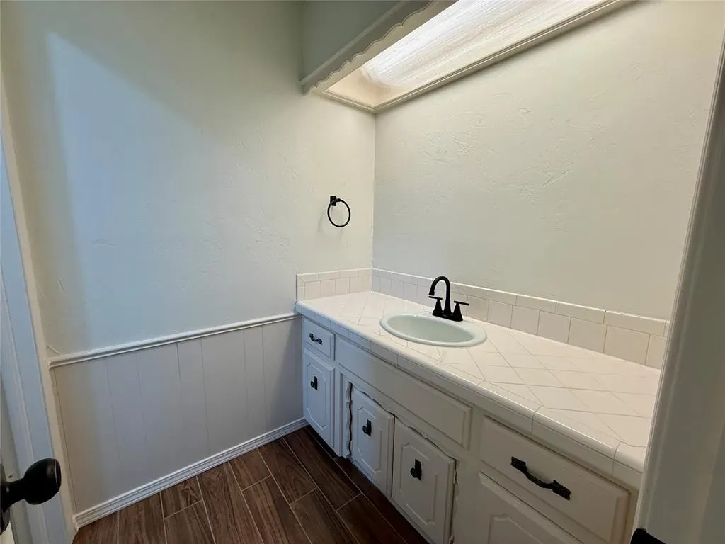 Photo 17 — 2200 Grisso Drive, Seminole, OK 74868