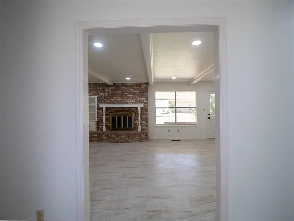 Photo 5 — 2200 Grisso Drive, Seminole, OK 74868