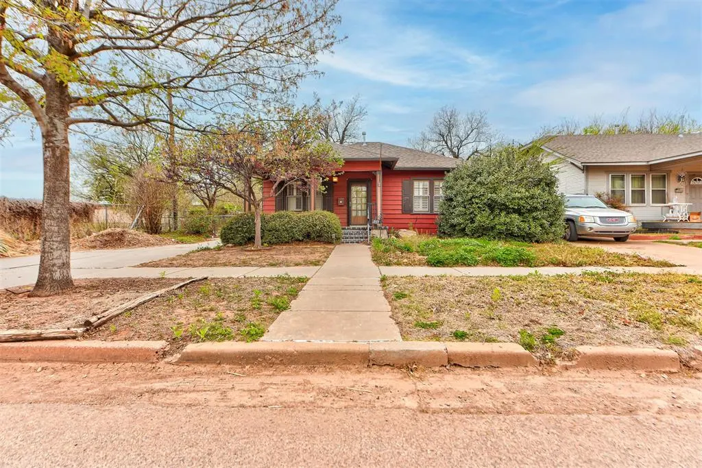 Photo 11 — 819 NW 25th Street, Oklahoma City, OK 73106