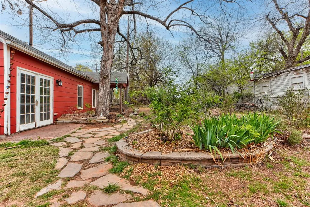 Photo 49 — 819 NW 25th Street, Oklahoma City, OK 73106