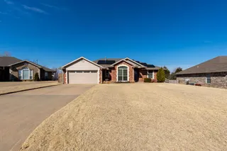 Sold home at 1204 Cambridge Drive