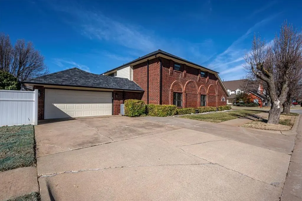Photo 2 — 4100 NW 144th Terrace, Oklahoma City, OK 73134
