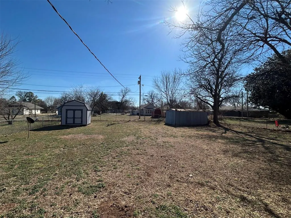 Photo 11 — 514 E Center Street, Lexington, OK 73051