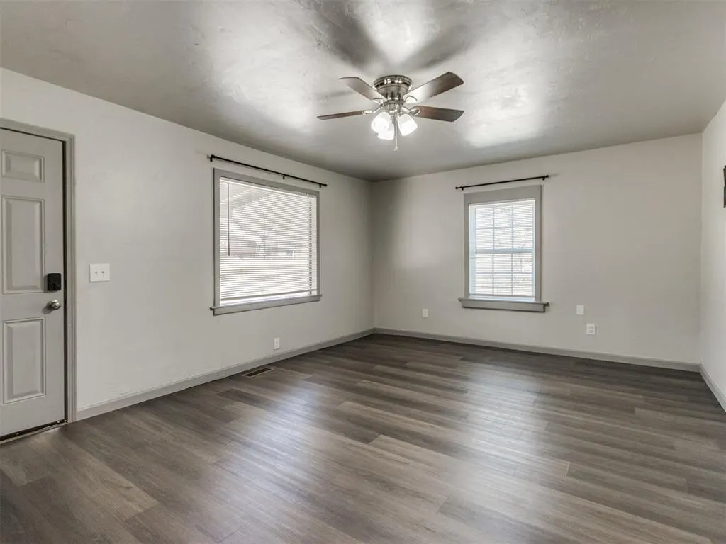 Photo 2 — 308 S Dogwood Street, Luther, OK 73054