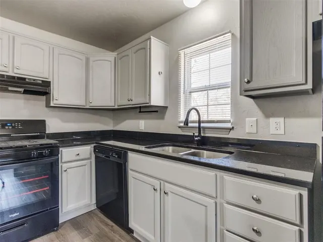 Photo 7 — 308 S Dogwood Street, Luther, OK 73054