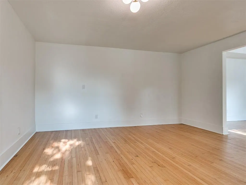 Photo 13 — 1231 NW 33rd Street, Oklahoma City, OK 73118