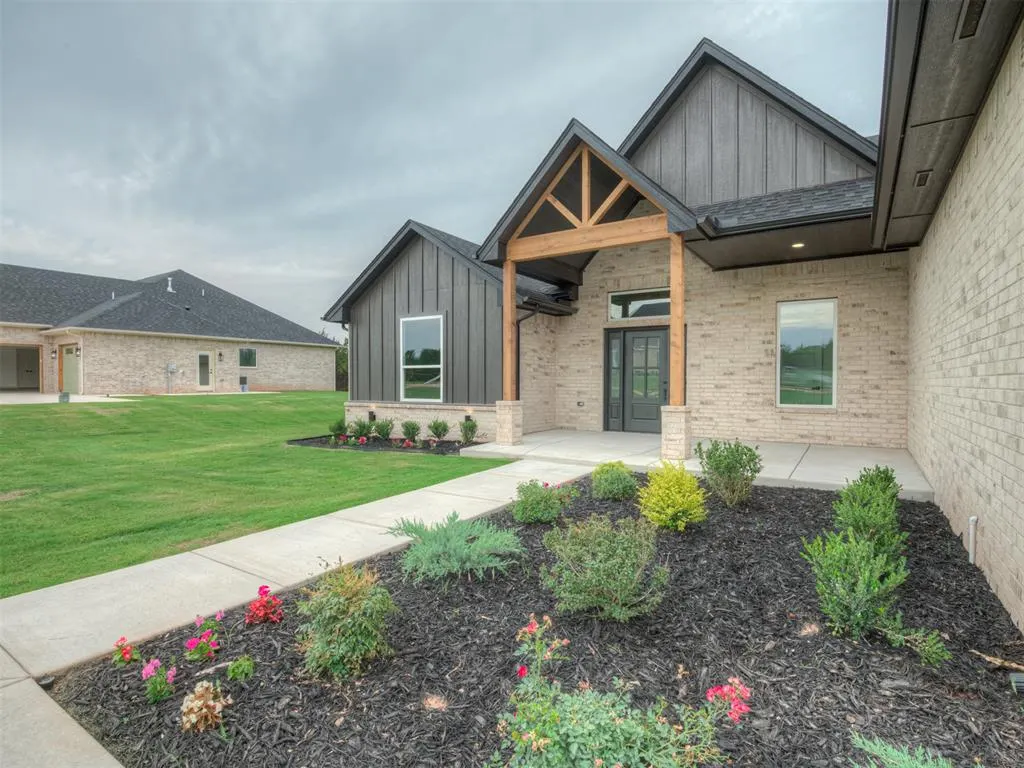 Photo 3 — 9329 Eliana Drive, Guthrie, OK 73004