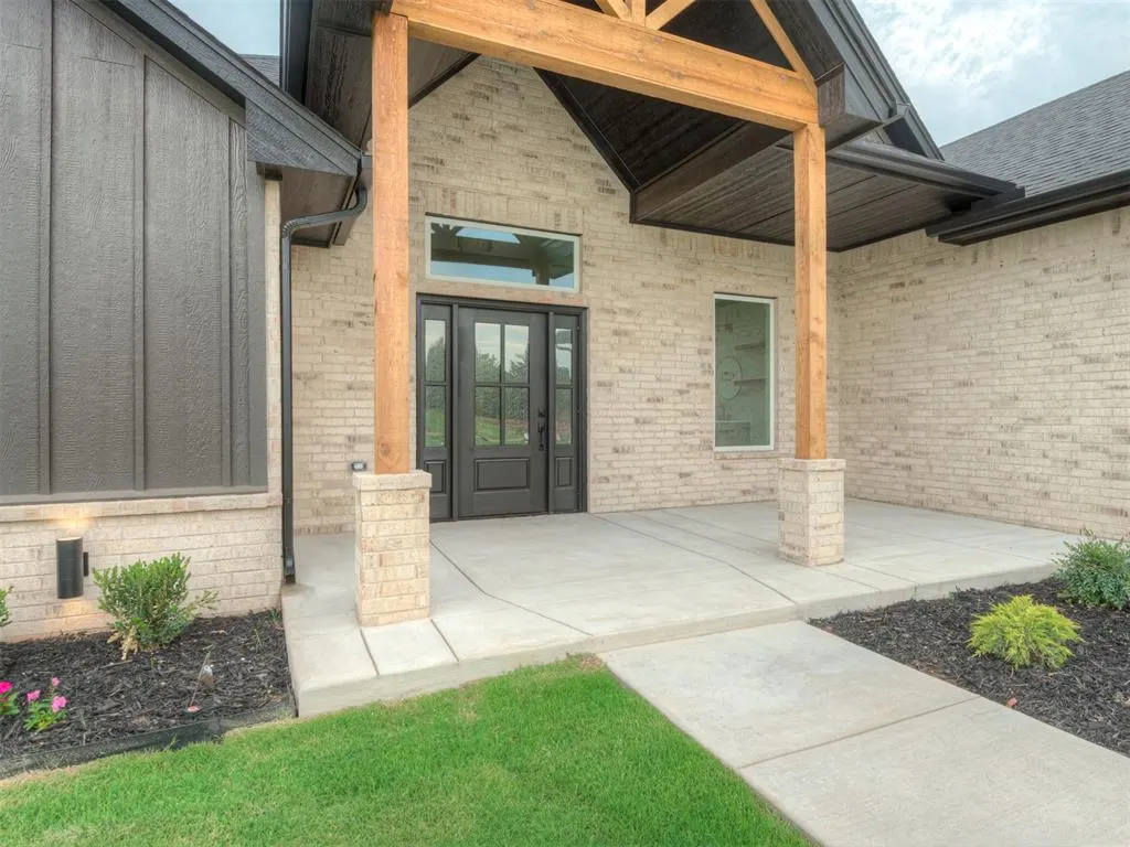 Photo 5 — 9329 Eliana Drive, Guthrie, OK 73004