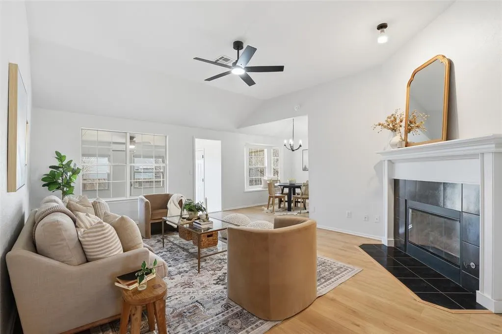 Photo 9 — 1404 Buena Vista Circle, Norman, OK 73071